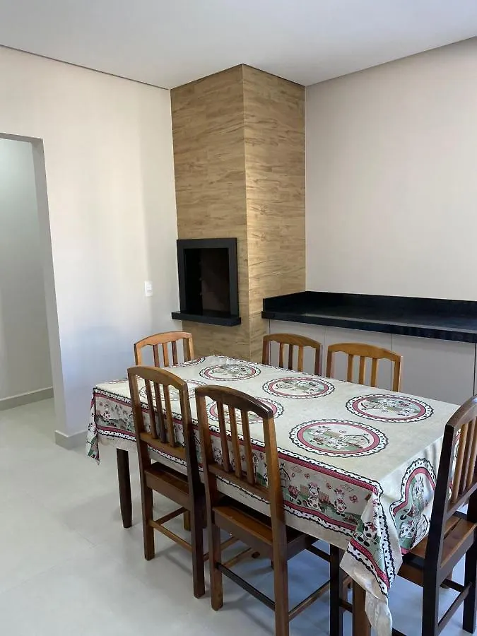 Apartamento A 50 Metros Da Praia De Canto Grande Bombinhas