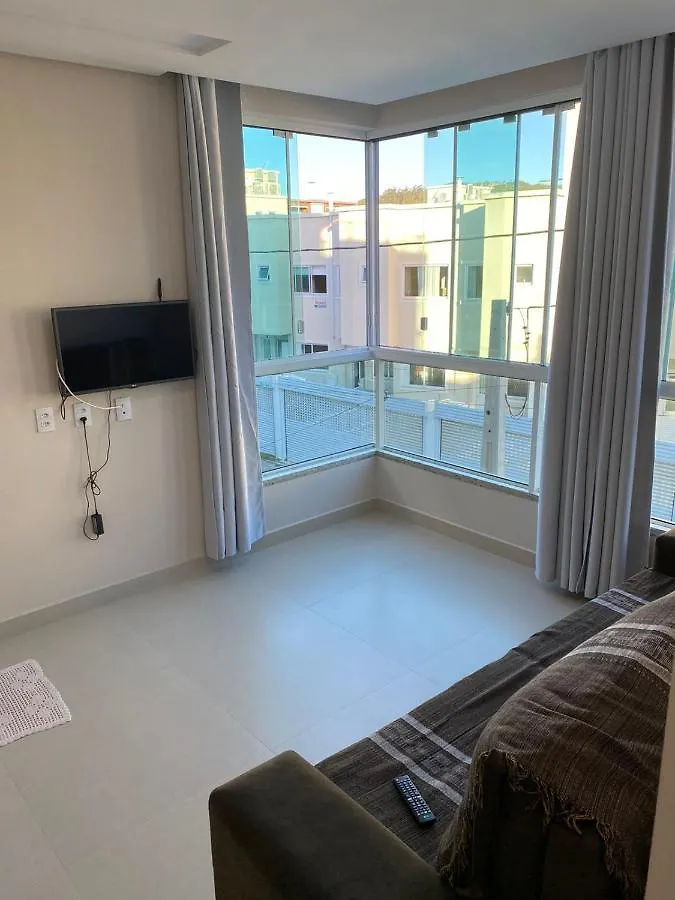 Apartamento A 50 Metros Da Praia De Canto Grande Bombinhas